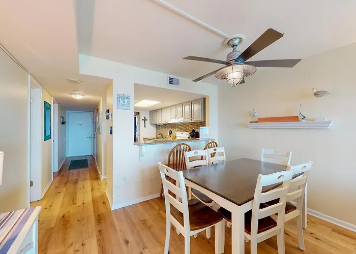 Apartment Castaways 8c